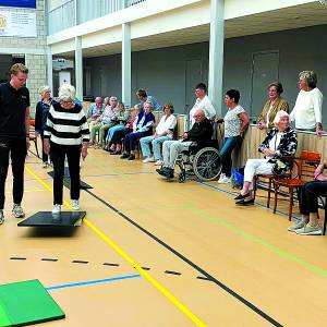 Voorlichting valpreventie in Dorpskamer te Vasse