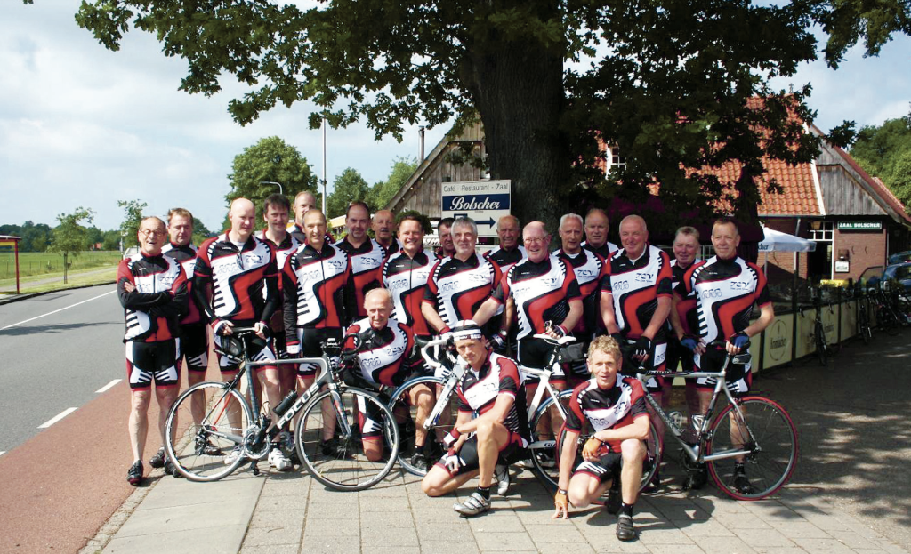 Presentatie shirt in 2015.