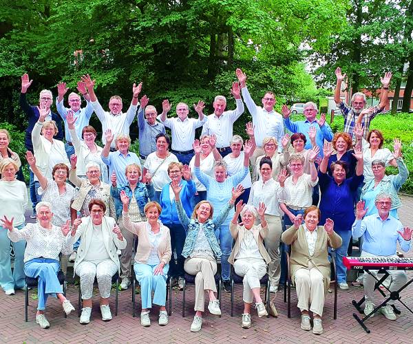 Koor Cantare nodigt oud-leden uit voor 25-jarig jubileum