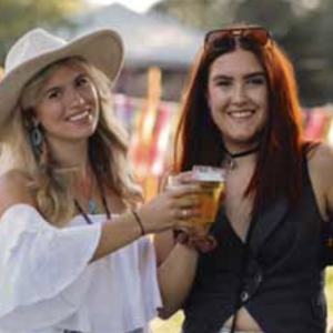 Woodstock herleeft tijdens Tipitreffen in Mander