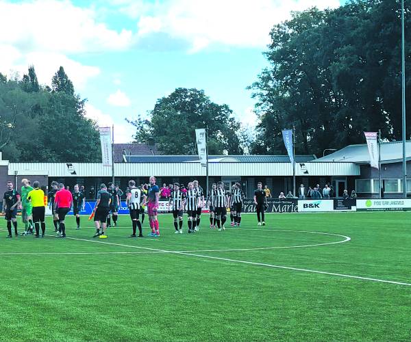 De Tukkers wint van SDC’12 na doelpuntenregen