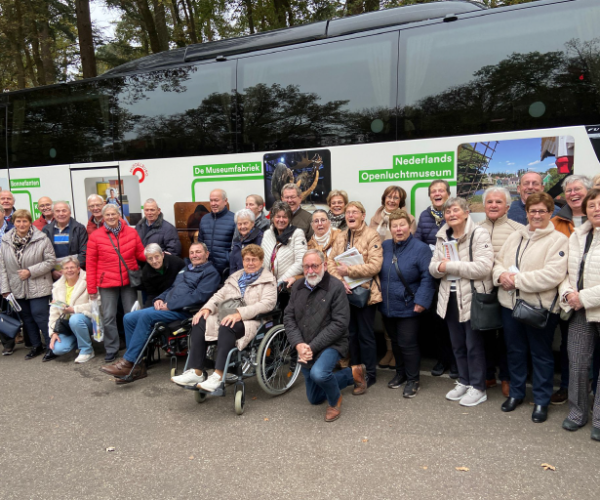 KBO-leden van Reutum en Haarle op pad met de MuseumPlusBus