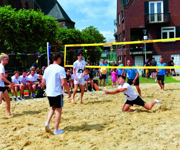 Festiball Tubbergen viert 10-jarig jubileum: een decennium van sport en feest