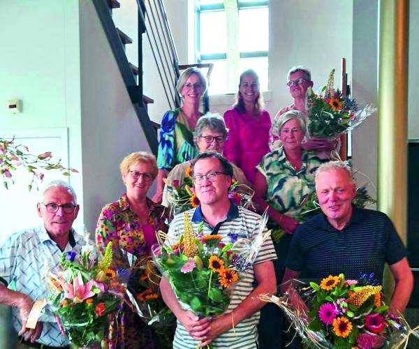 Jubilarissen Eeshof-Bloemenhof in het zonnetje gezet